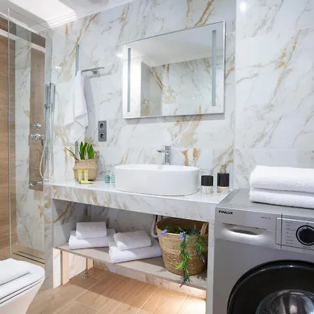 Staianna Suites-elegante Mouria Lejlighed