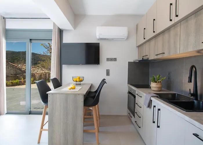 Staianna Suites-elegante Mouria